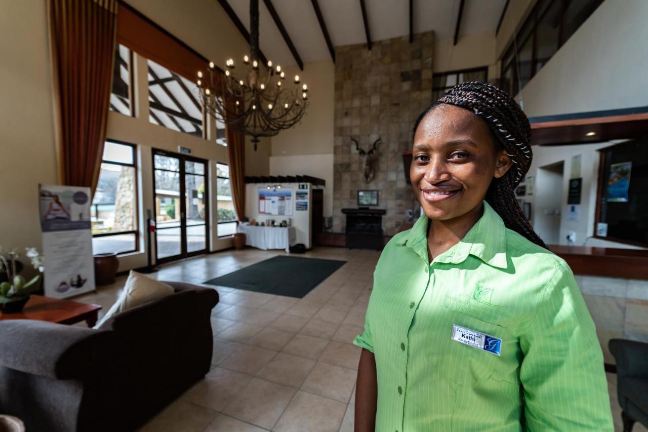 Gooderson Drakensberg Gardens Golf & Spa Resort Exterior photo