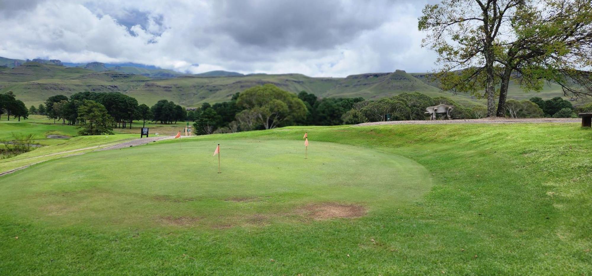 Gooderson Drakensberg Gardens Golf & Spa Resort Exterior photo